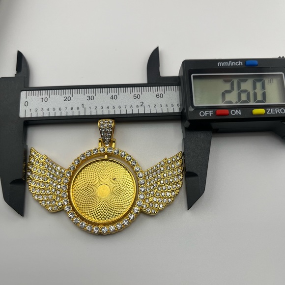 14k Yellow Gold Vermeil spinning custom made angel wing picture memory pendant - Picture 4 of 4